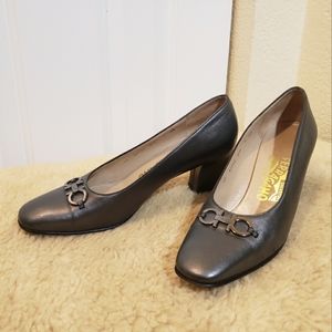 Vintage Ferragamo Pumps